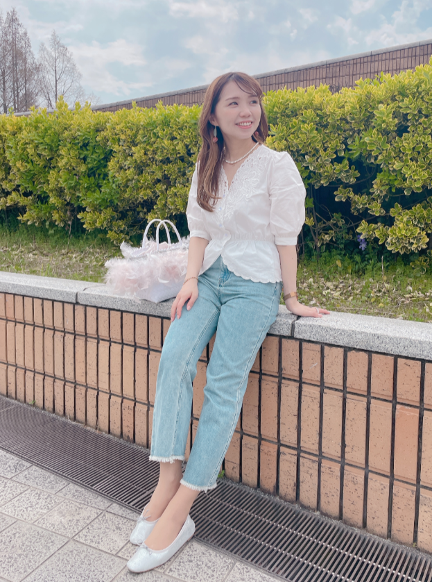 フレンチ刺繍ブラウス