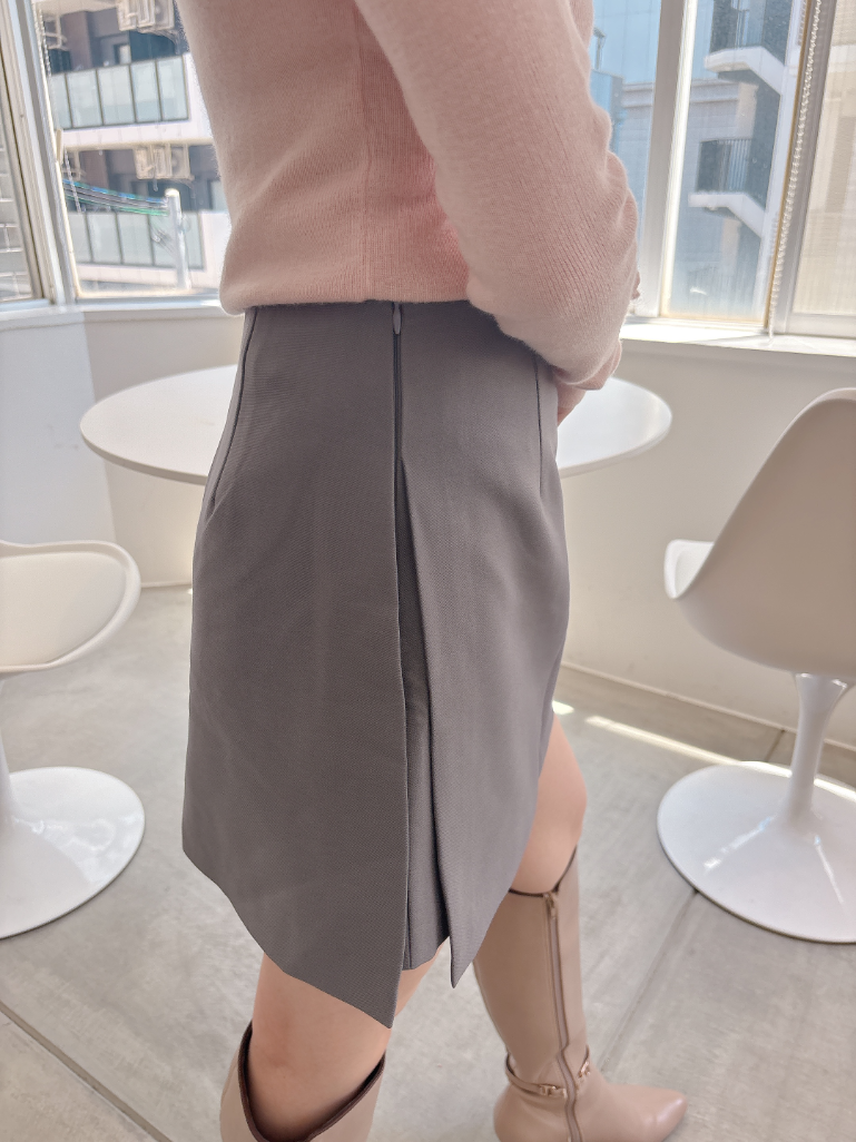 ミニスカパン