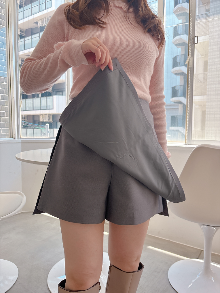 ミニスカパン
