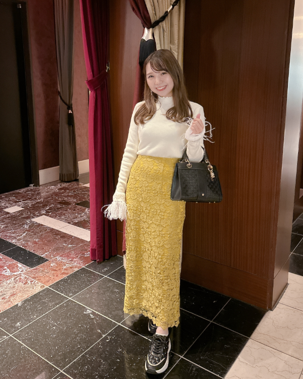 袖フェザー裏起毛リブニット