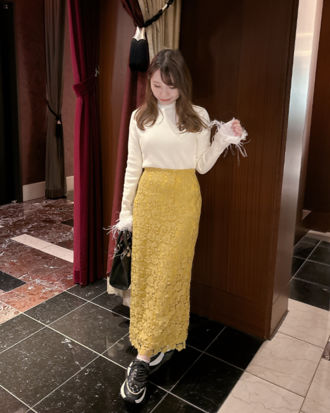 袖フェザー裏起毛リブニット