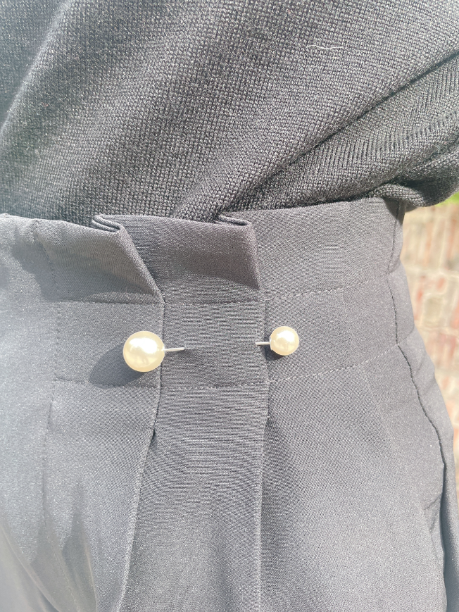 ウエストパールピンテーパードパンツ