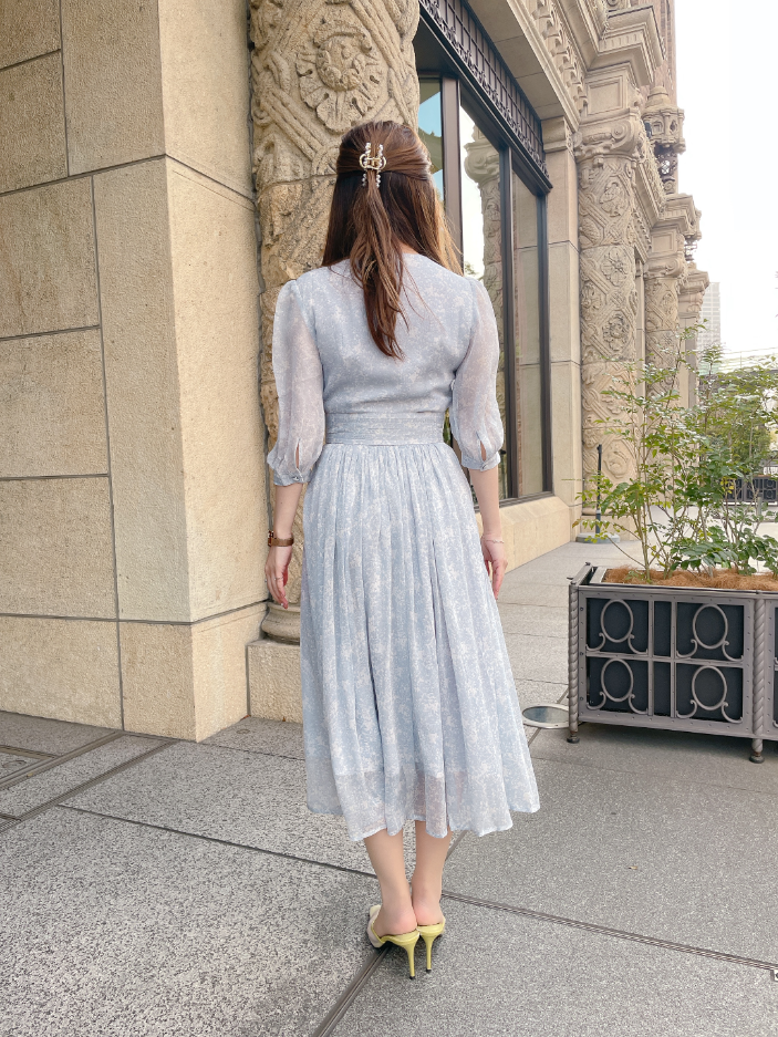 フローラルワンピース