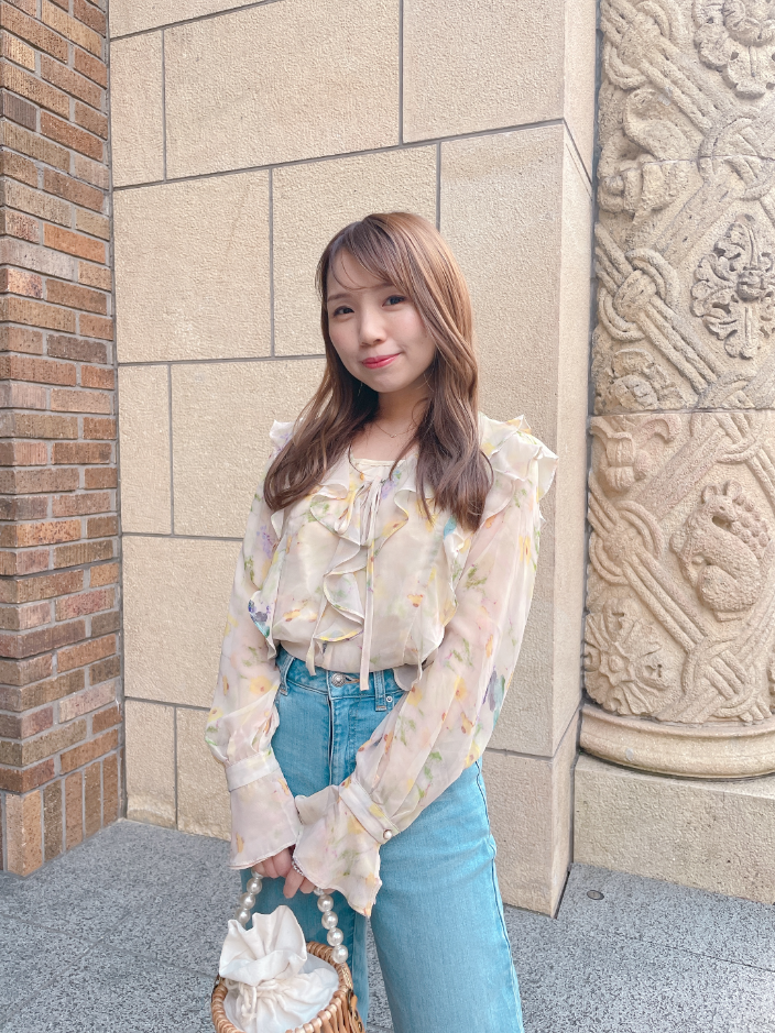 アネモネフリルブラウス