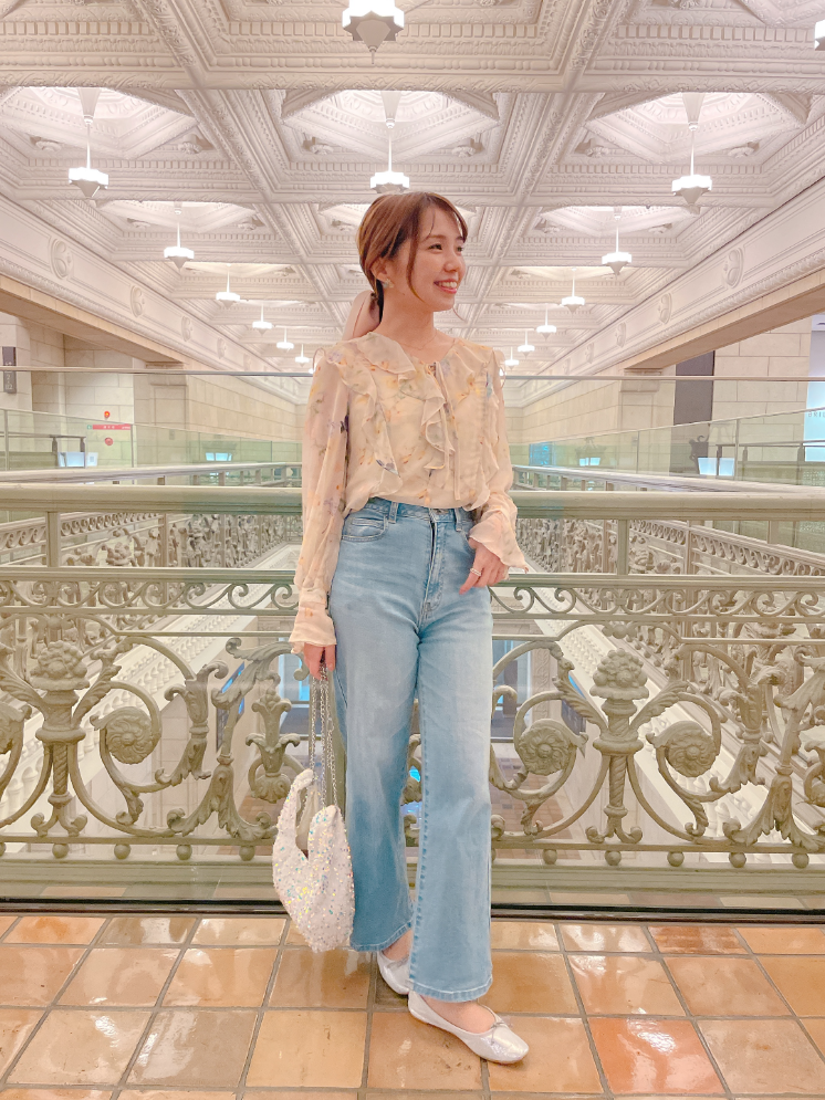 アネモネフリルブラウス