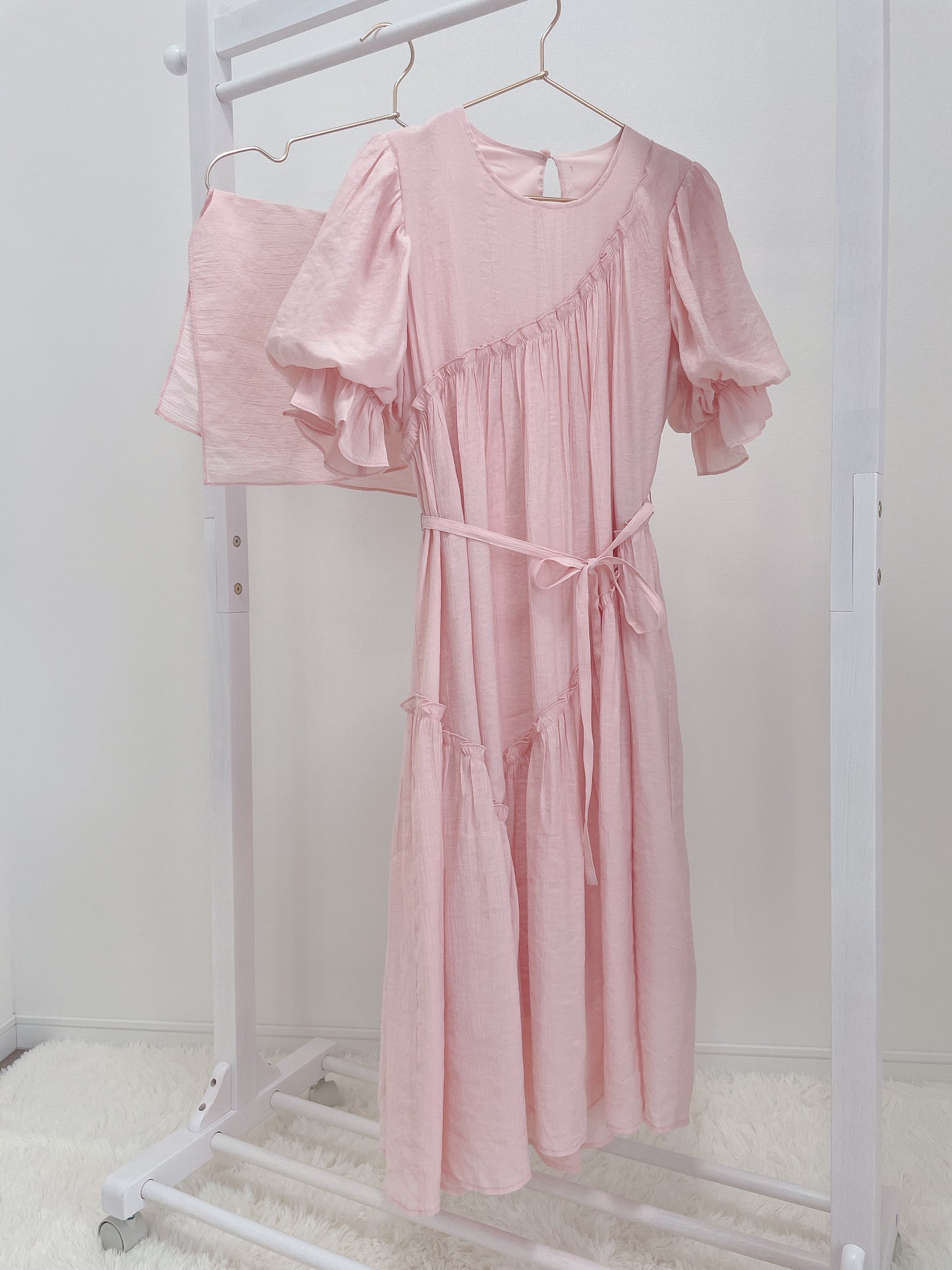 パフスリーブフレンチワンピース