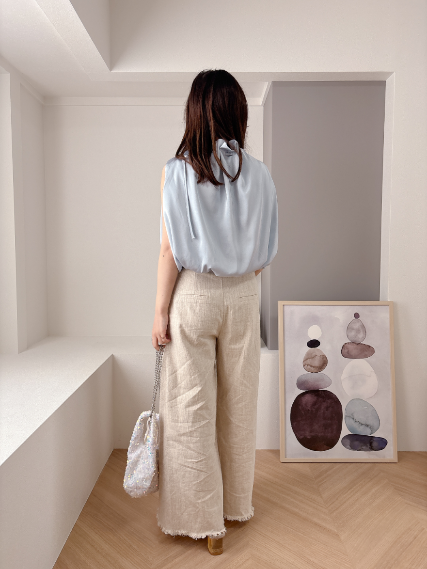 サイドリボンサテンブラウス