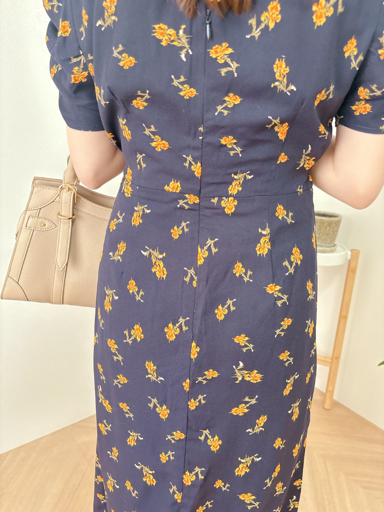 フラワーパワショルワンピース