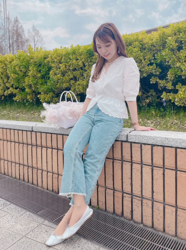 フレンチ刺繍ブラウス