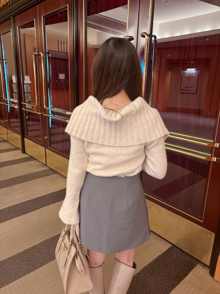 ビッグカラービジューニット