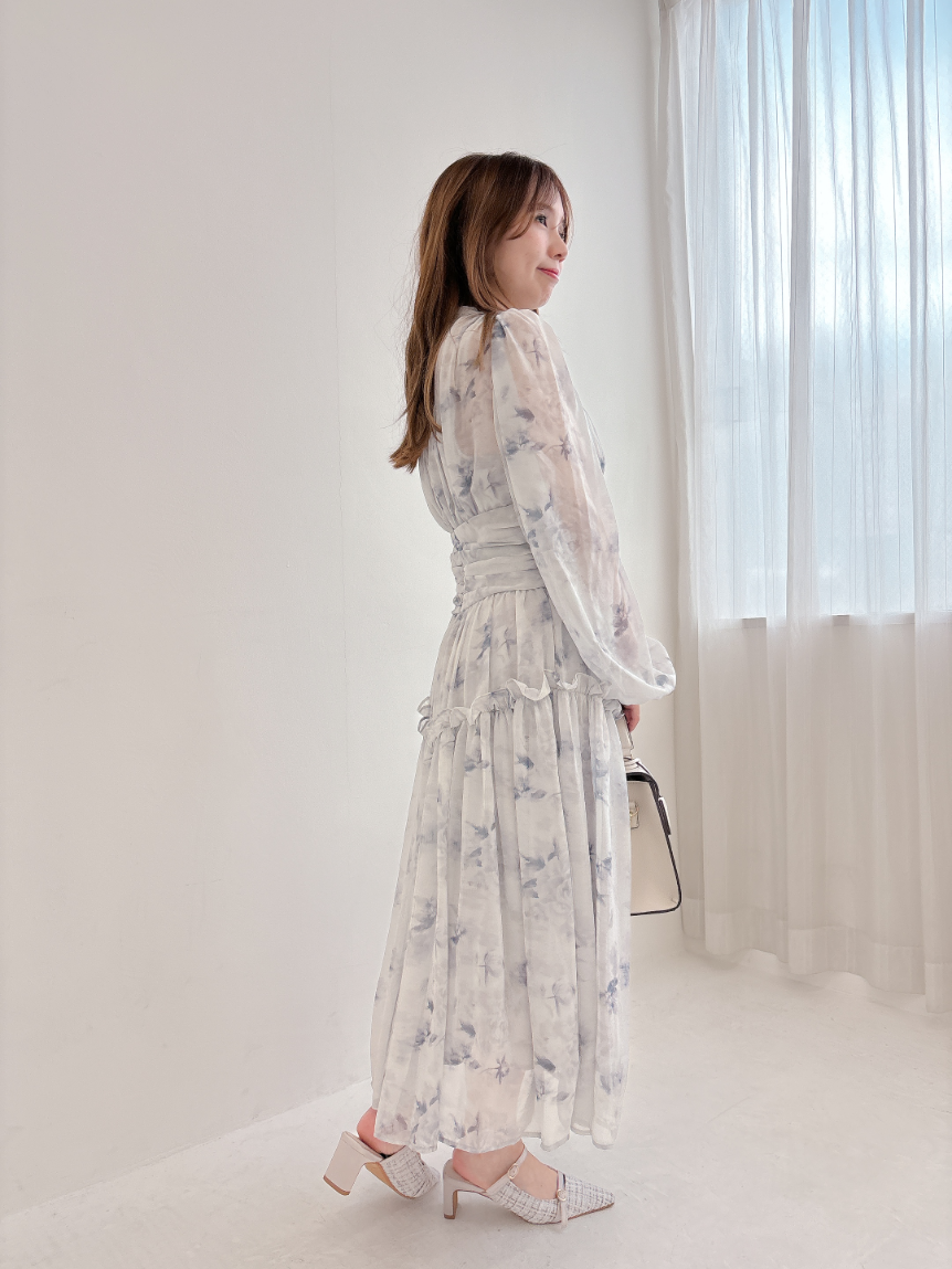 フローラルワンピース