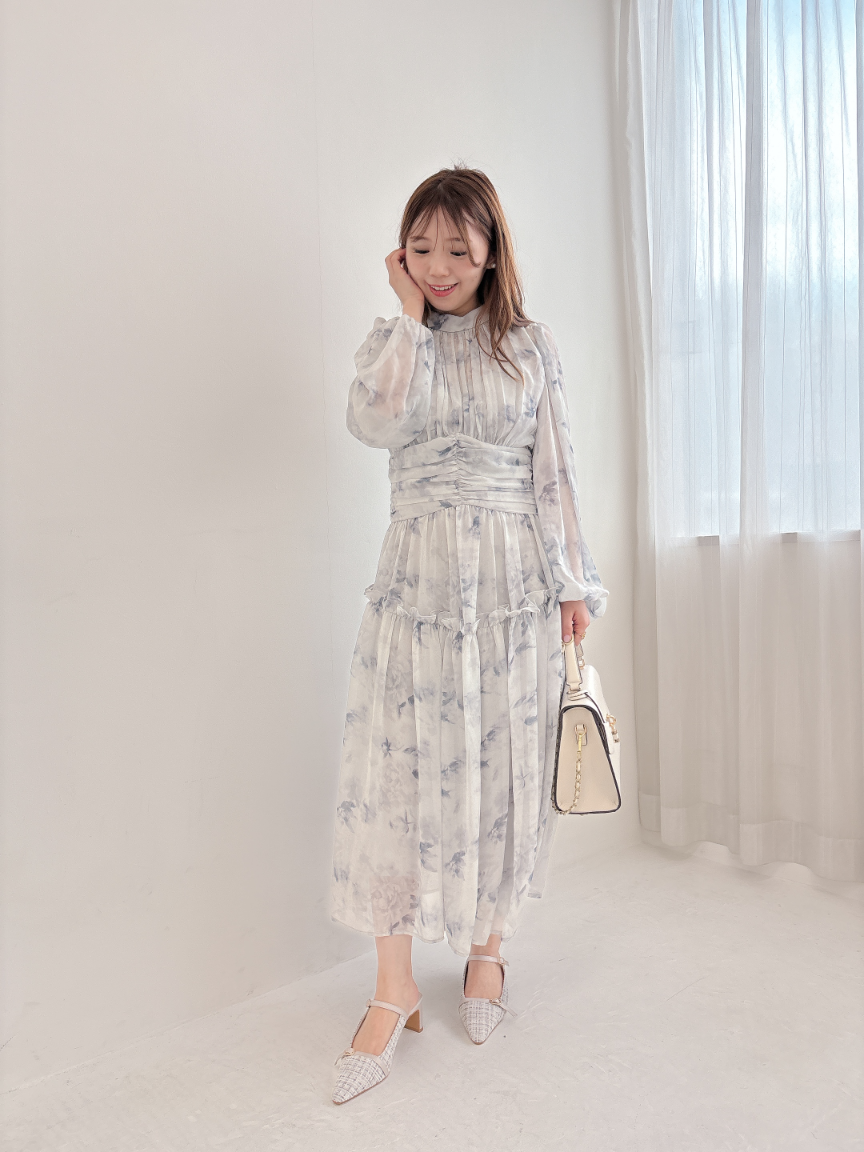 フローラルワンピース