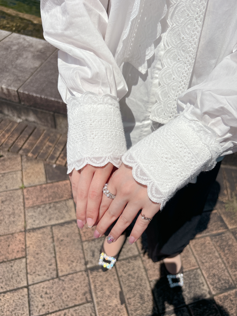 レースボウタイブラウス