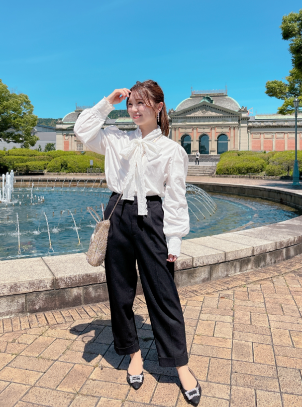 レースボウタイブラウス