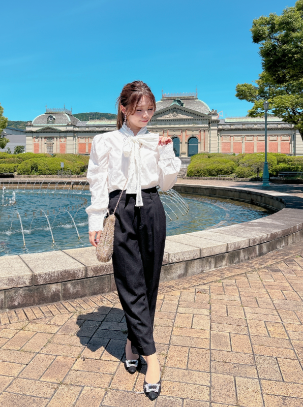 レースボウタイブラウス