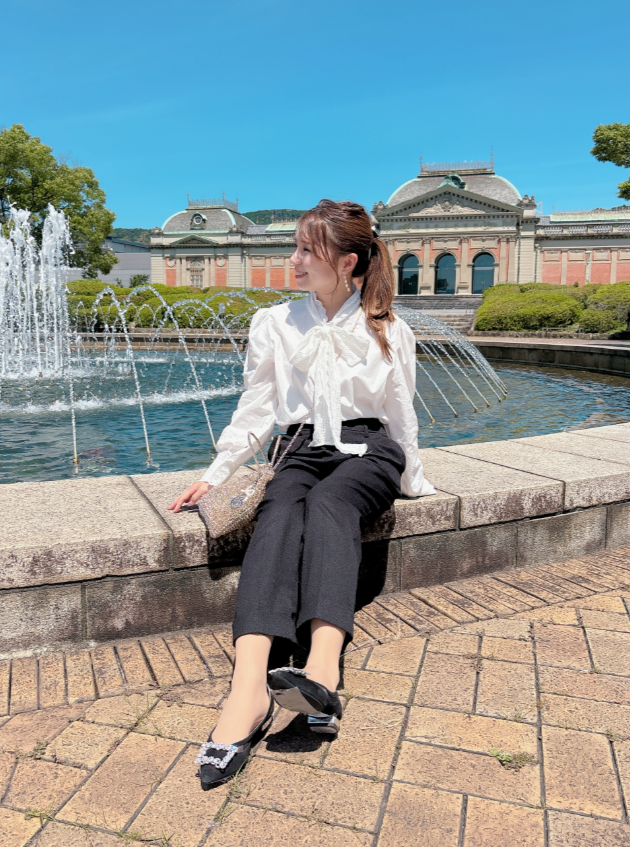 レースボウタイブラウス