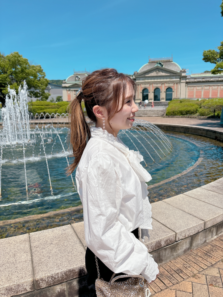 レースボウタイブラウス