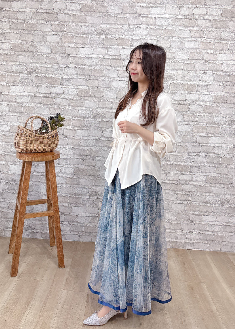 リボン付きシャツ