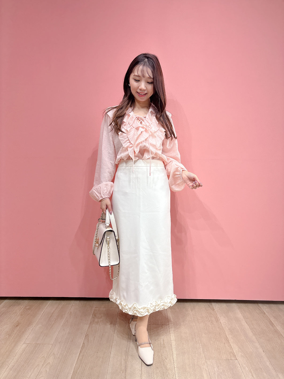 ボリュームフリルブラウス