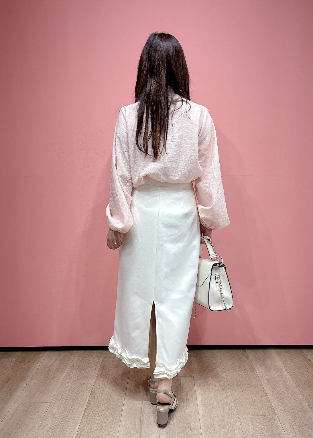 ボリュームフリルブラウス