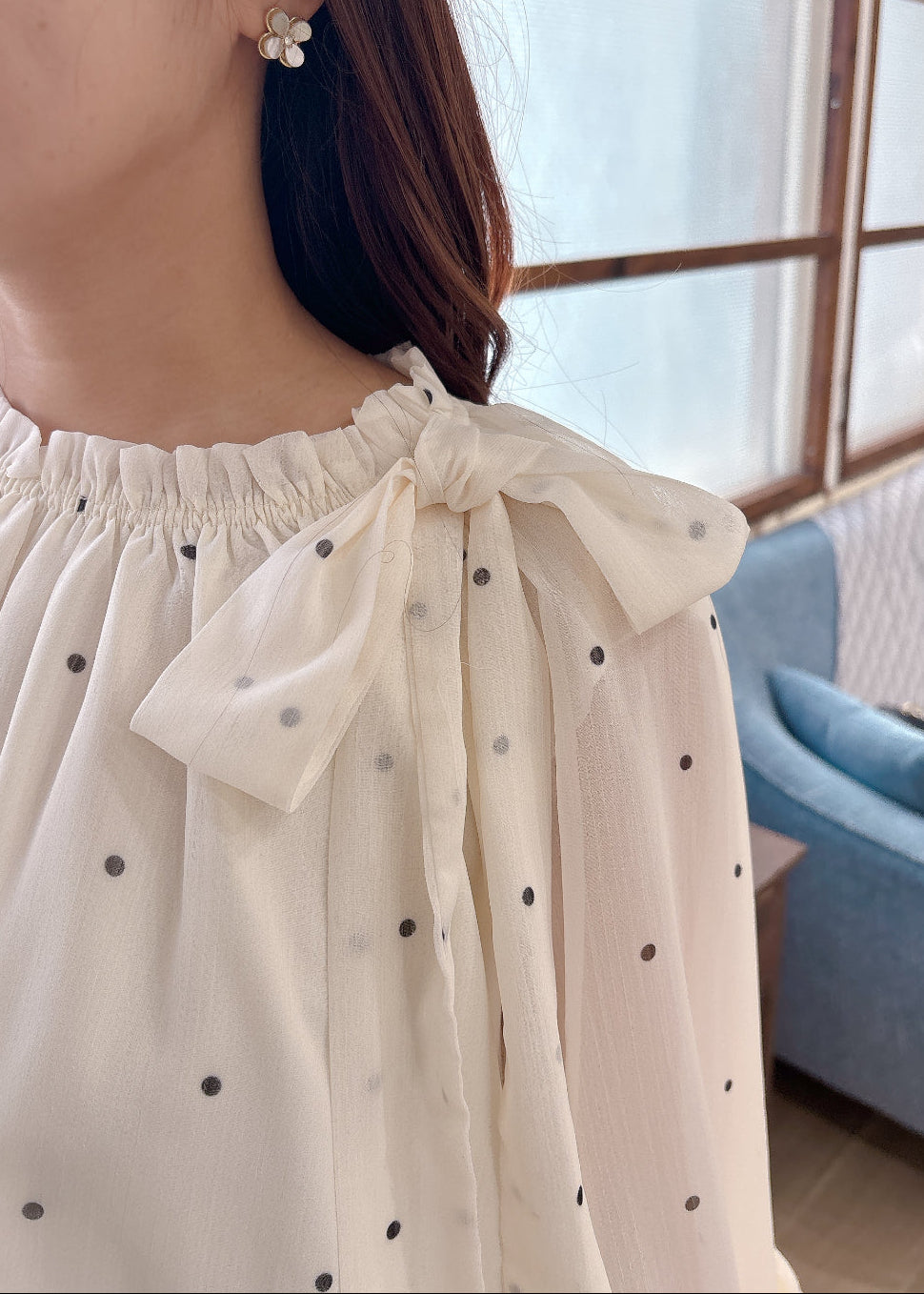 ドット柄シフォンブラウス