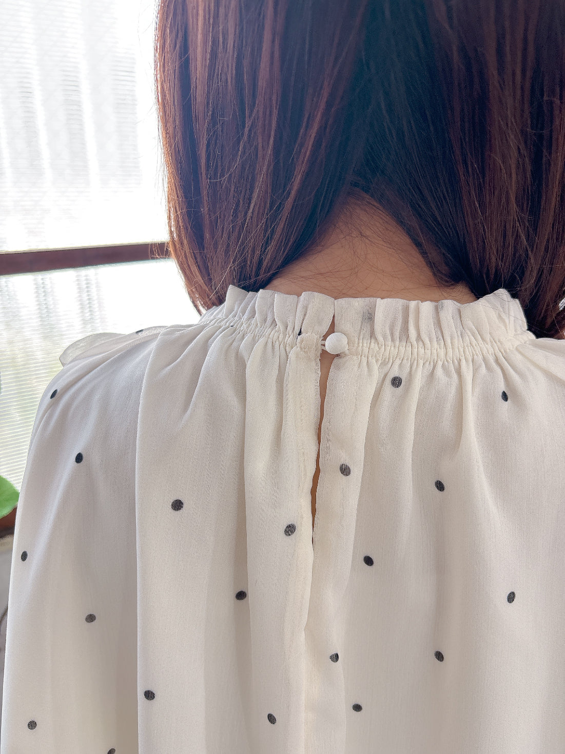 ドット柄シフォンブラウス