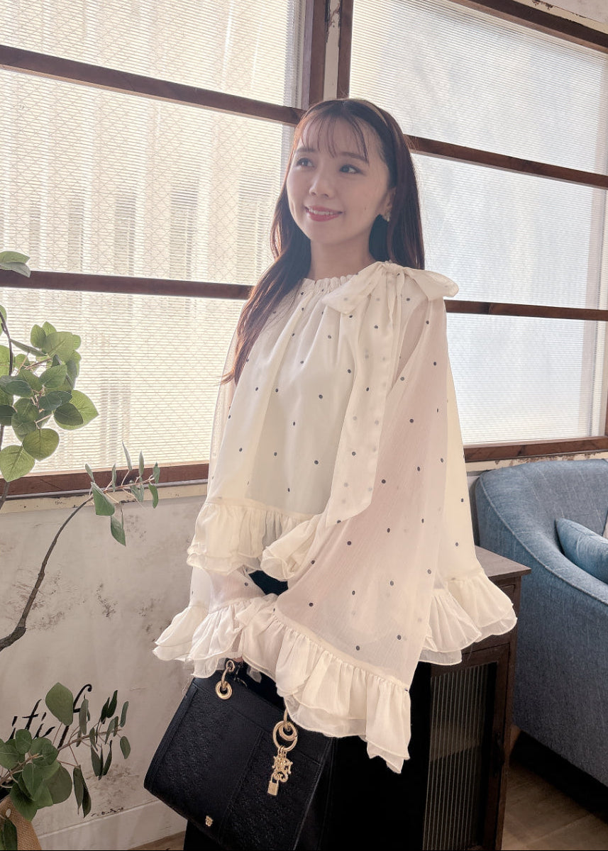 ドット柄シフォンブラウス