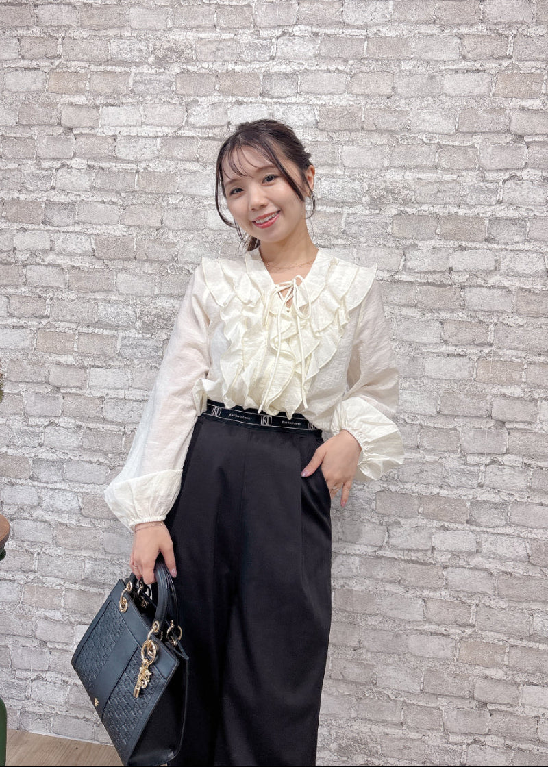 ボリュームフリルブラウス