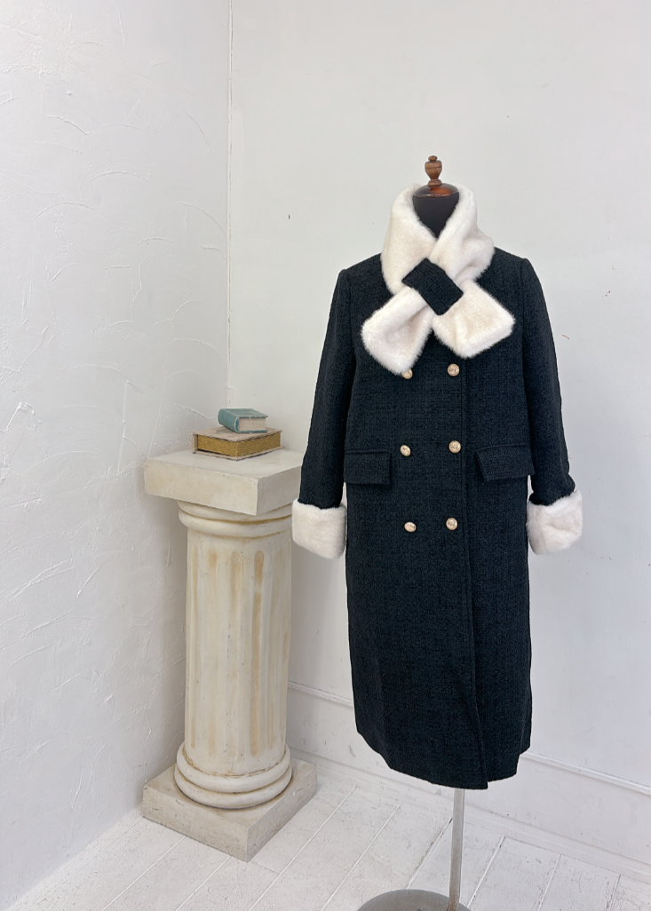 マフラー付きノーカラーコート