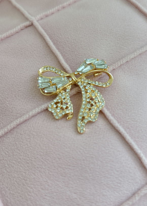 リボンビジューブローチ