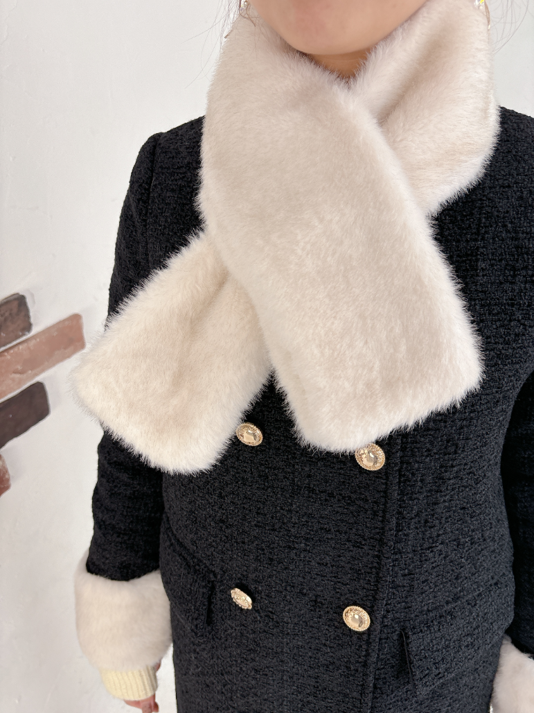 マフラー付きノーカラーコート