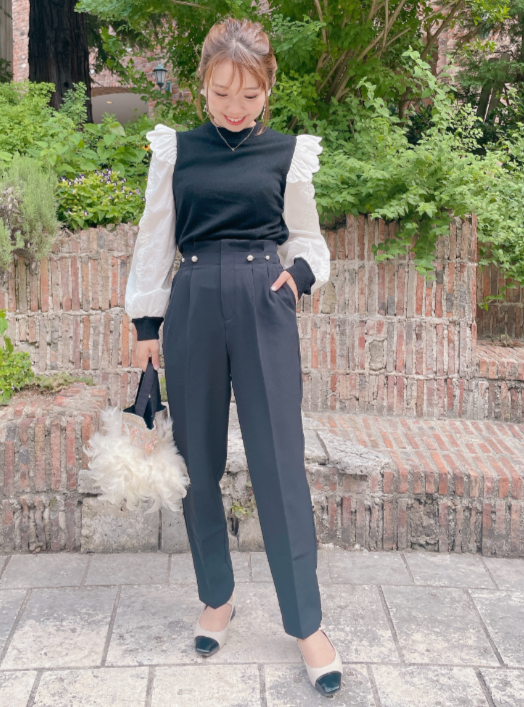 ウエストパールピンテーパードパンツ