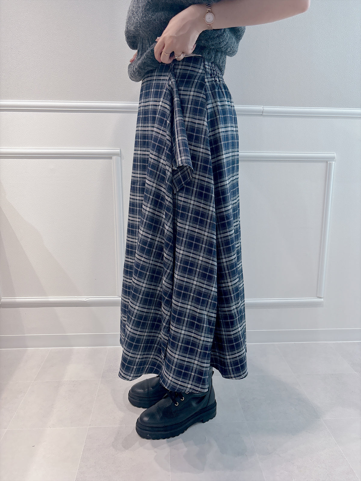 チェック柄ラッフルスカート