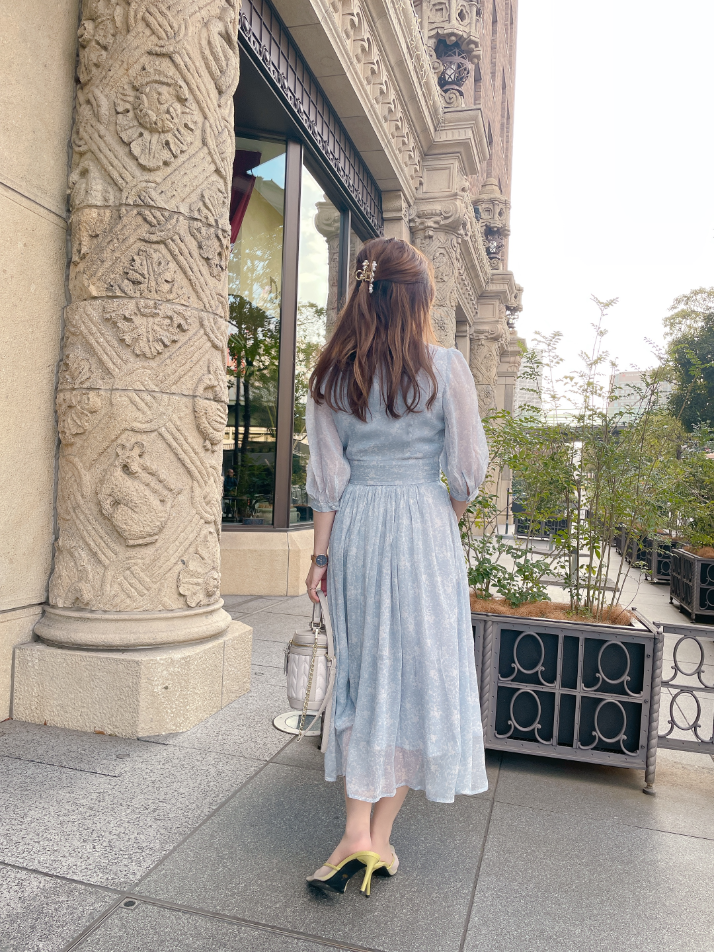 フローラルワンピース