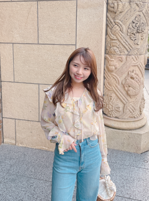 アネモネフリルブラウス